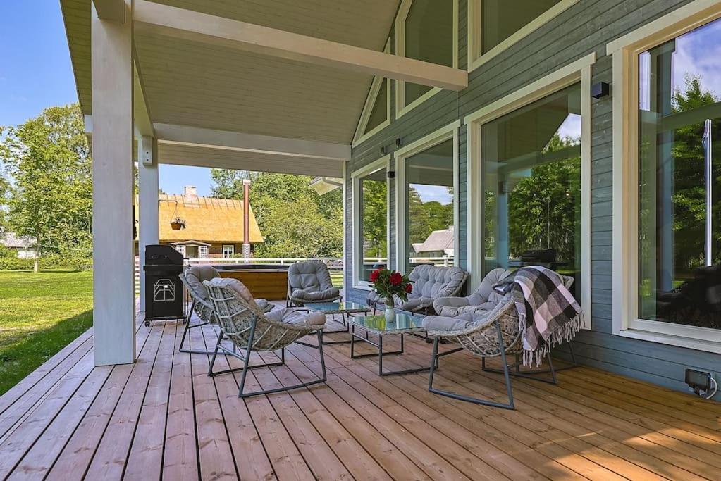 Modern Villa With Sauna & Hot Tub Hiiumaa Zewnętrze zdjęcie
