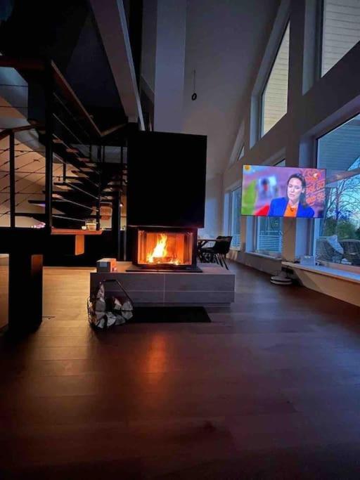 Modern Villa With Sauna & Hot Tub Hiiumaa Zewnętrze zdjęcie