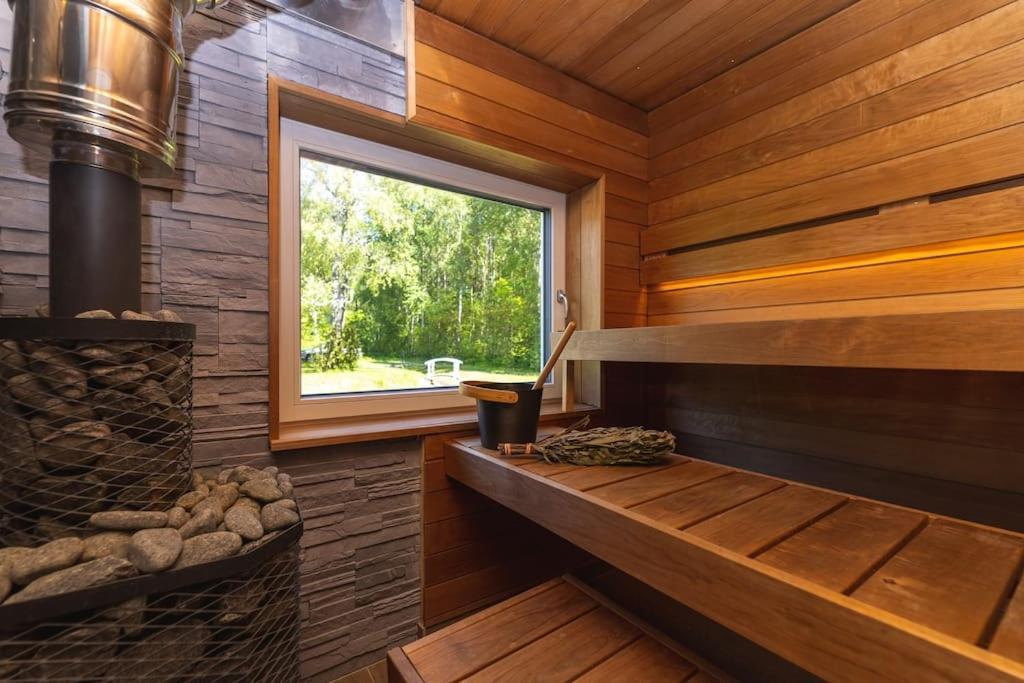 Modern Villa With Sauna & Hot Tub Hiiumaa Zewnętrze zdjęcie